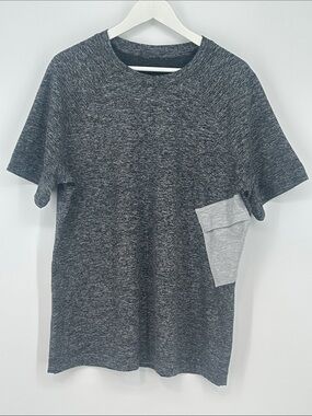 Kit and Ace Men's Heather Grey Side Storage Short Sleeve Tee - Size Large